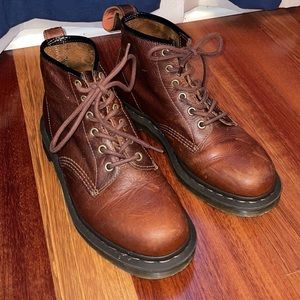 Dr. Martens leather Ankle boots